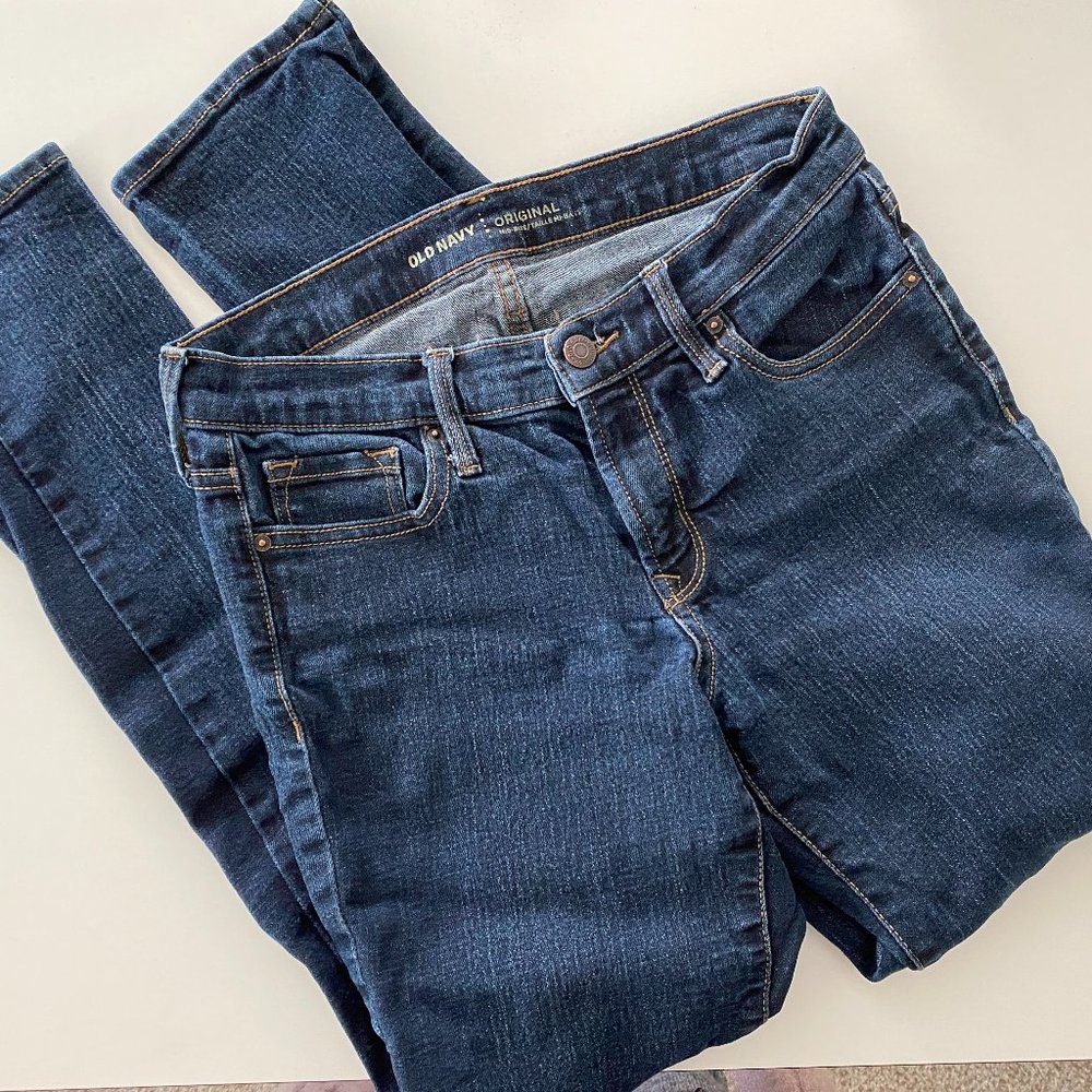 Old Navy Original Fit, Mid-rise, straight leg jean